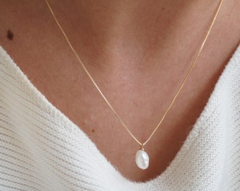 Baroque Pearl Necklace, Freshwater Pearl Necklace, Elegant Pearl Necklace, Dainty Pearl Necklace, Wedding Necklace, Delicate Minimal Chain