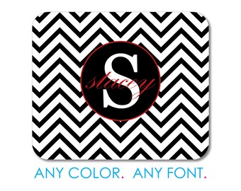 Black White Red Chevron Stripes Circle Mouse Pad, Non-Slip Desk Mat 9.25 x 7.75, Personalized Office Desk Accessories, Cubicle Decor