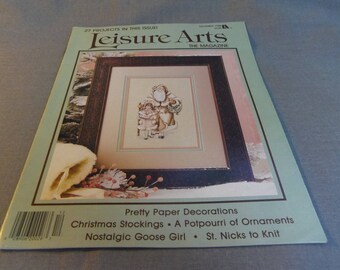 Leisure Arts Craft Magazine, December 1988, Cross Stitch, Crochet, Knitting, Applique, Paper Craft