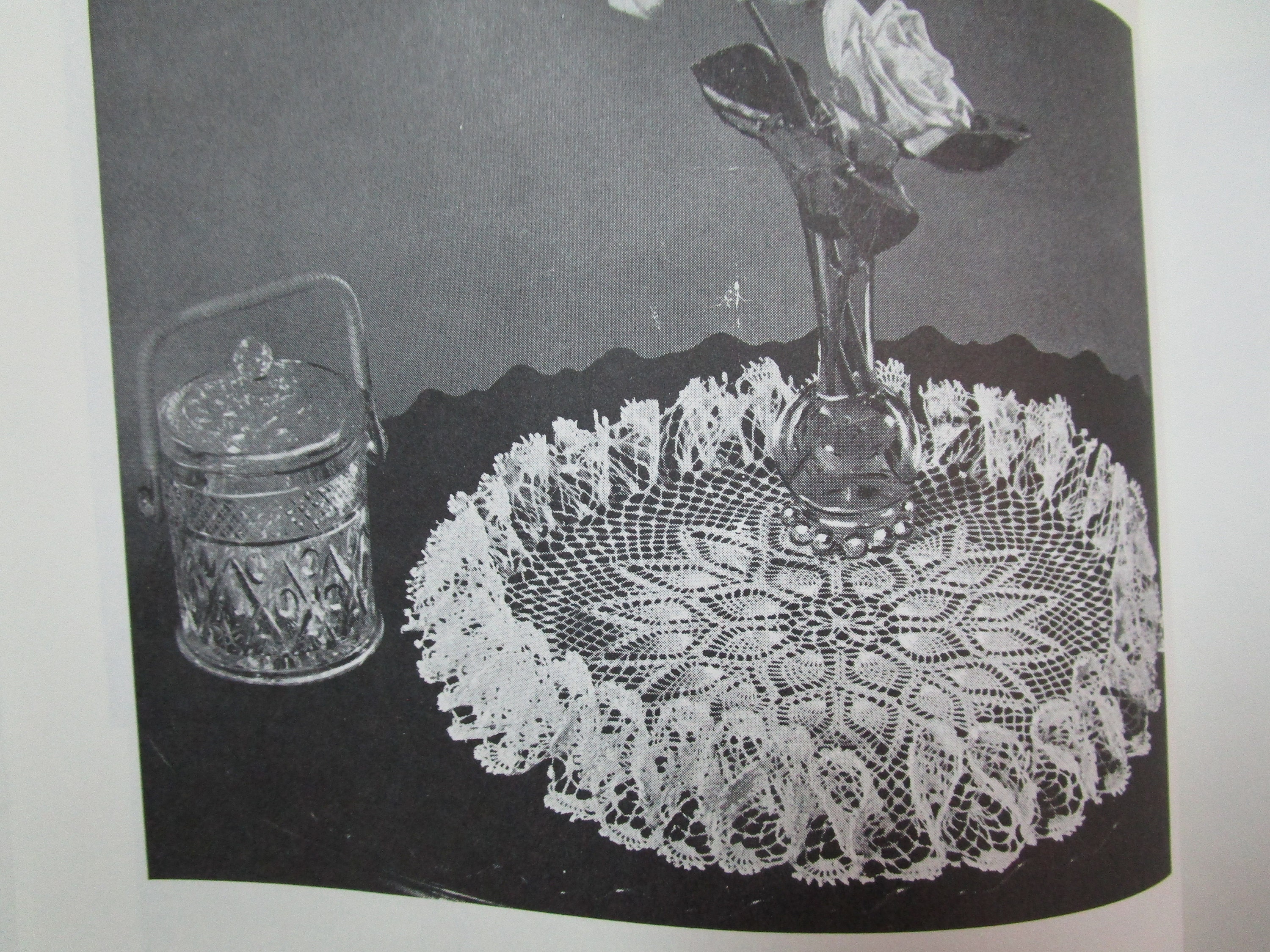 Pineapple Thread Making Pineapple Thread Crochet Patterns, Tableclothes, Bedspreads, Doilies ...