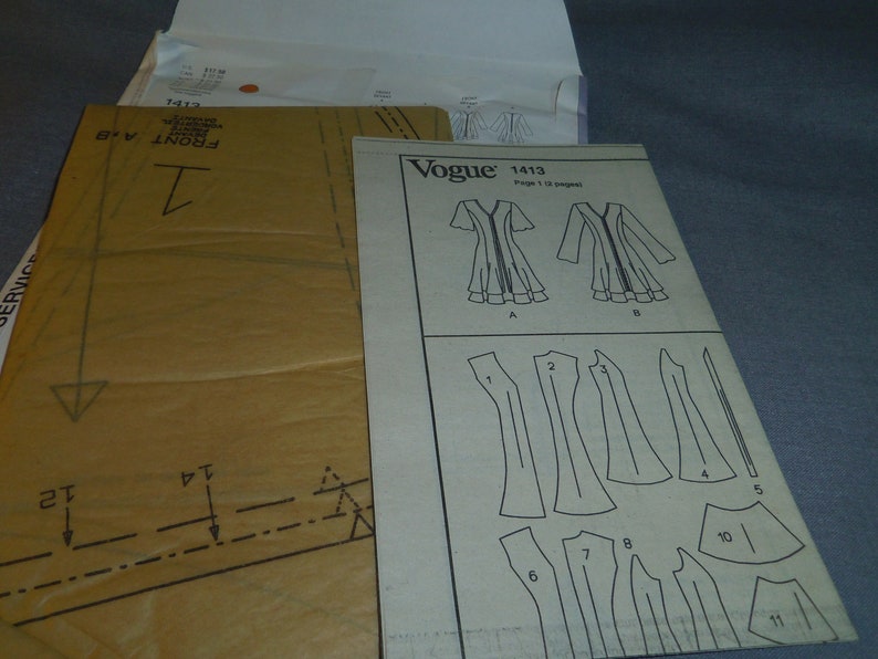 16 Vogue American Designer 1413 Slightly Flared Uncut Pattern Tom and Linda Platt 14 Size 12 Womens Layered Dress