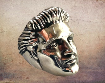 Bague sculptée à l'effigie d'Elvis Presley en bronze blanc - Bijou rock unique, fabriqué à la main en Italie - Exposée à la chapelle Graceland de Las Vegas