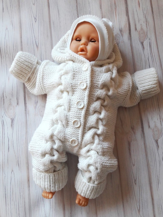 baby yarn wool romper. Knitted 