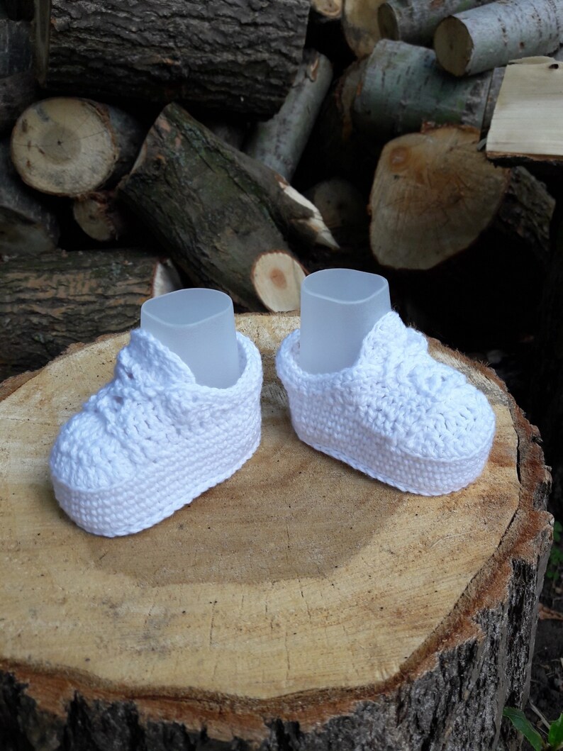 knitted nike baby shoes