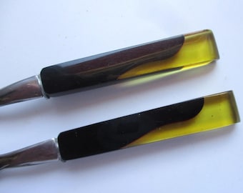 2 oryginalne widelce do ciasta w stylu Art Deco - bakelit - czarny + żółty - dobry stan - sztućce Galalith - widelce - przezroczyste - widelce designerskie - lata 30. XX wieku