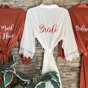 SET of 4 ROBES, Personalized Bridesmaid Robes, Bridesmaids Robes, Bridesmaid Gifts, Custom Robes with Names