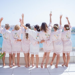Bridesmaid Robes, Bridesmaid Gifts, Mother of the Bride Robe, Bridal Robe, Bridesmaid Robe, Gift for Bride, Customized Robes