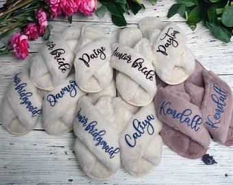 Bridesmaid Slippers Set of 4,5,6,7,8,9,10,11,12,13,14,15, Bridesmaids Gifts, Custom GIFT for Her, Custom Slippers, Personalized Slippers