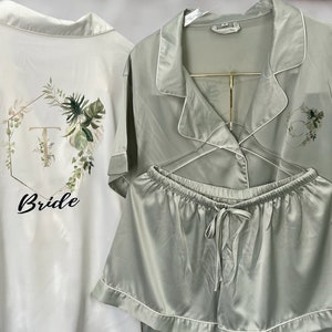 Bridesmaid Pajamas, Bridesmaid PJs, Bridesmaid Gift, Satin Pajamas, Bridesmaid Robes, Satin Pyjama Set