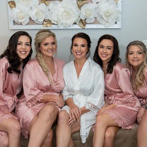 Bridesmaid Robes Set of 4,5,6,7,8,9,10,11,12,13,14,15, Silk Bridesmaid Robes, Bridesmaid Gift, Bridal Robes, Wedding Robes, Lace Satin Robes zdjęcie 8