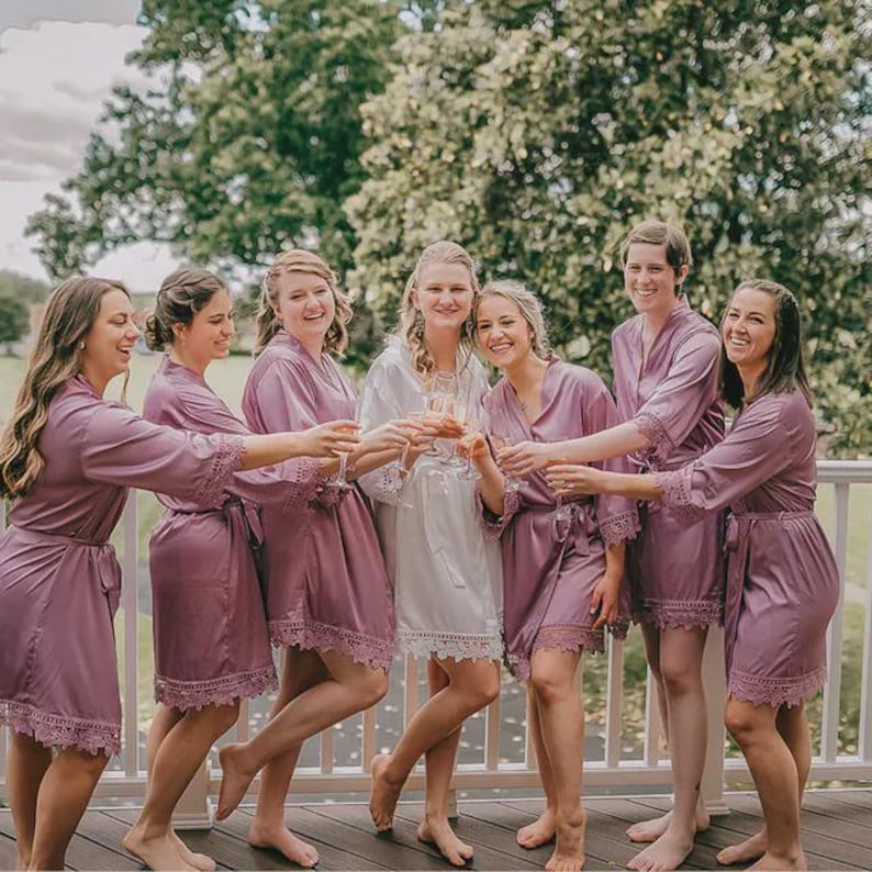 Bridesmaid Robes Set of 4,5,6,7,8,9,10,11,12,13,14,15, Silk Bridesmaid Robes, Bridesmaid Gift, Bridal Robes, Wedding Robes, Lace Satin Robes zdjęcie 17