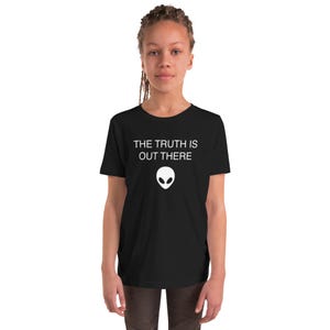 The Truth is Out There, X-files, Mulder and Scully, 90s TV, Youth Short Sleeve T-Shirt