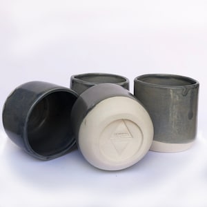 Taza de cerámica gris, taza de 175 ml, vaso, sin asa, cerámica hecha a mano para té o café