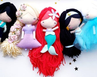 Princess Garland-Princess Nursery- Elsa - Ariel-Jasmine- Rapunzel-Mulan -Cinderella- Belle -Anna -Pocahontas- Moana -Merida-Tiana-Snow white