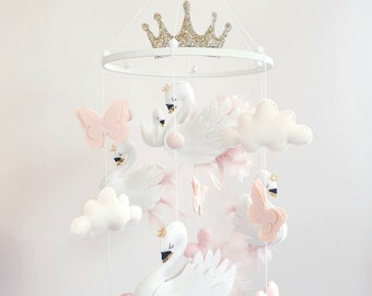 Móvil de cisne para bebé: decoración infantil hecha a mano en fieltro de lana