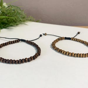 Minimalist Wooden Bead Bracelet – Small Natural Beads – Adjustable Handmade Boho Jewelry – Lightweight Simple Gift for Her or Him
