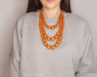 Collana da donna con perline di legno grosso arancione in stile rustico, collana di perline di legno arancione multifilo audace e audace