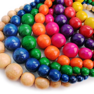 Graduated Wood Bead Necklace - Handmade Chunky Statement Jewelry with Large Wooden Beads for Modern Simple Style