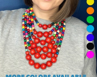 Gros collier de perles en bois multicouches - Collier tendance tendance pour femme - Audacieux bijoux multirangs en bois d'Ukraine