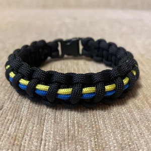 Unisex Ukrainian Flag Black Paracord Bracelet - Perfect Ukrainian Gift for Men and Women