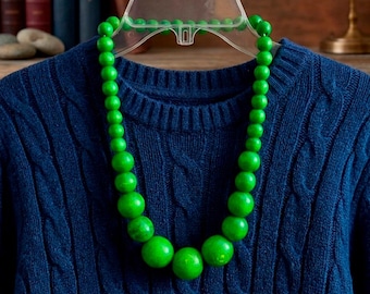 Green Wooden Bead Necklace: Handmade Statement Jewelry