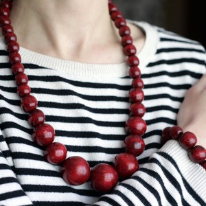 Dark red wood bead necklace for women, ukrainian chunky beaded Jewelry, handmade statement burgundy necklace, natural big beads necklace