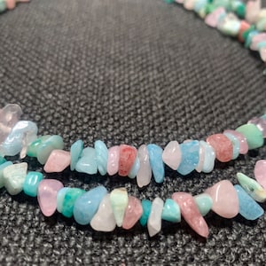 Beaded Gemstone Necklace, Multicolor Chip Crystal Choker Necklace, Healing Crystals Necklace with Crystal Chips, Perfect for Any Occasion