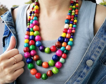 Collier de perles colorées pour femmes, collier de perles en bois de déclaration, collier de perles multicolores épaisses naturelles, collier de perles de bois boho