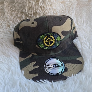 Of The Trees Snapback Mountian Hat