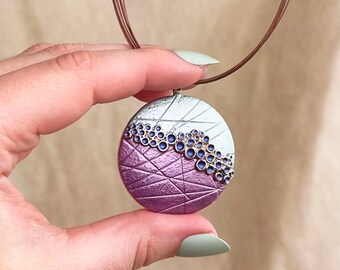 Naszyjnik z mozaiką Boho Bubble • Naszyjnik z różowego złota z wyrazistym dyskiem • Biżuteria z wyrazistym kolorem fioletowo-turkusowym • Prezent na Dzień Matki dla kobiet
