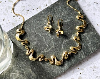 Gold Wave Design Statement Jewelry for Women, Bohemian Gold Moving Parts Collar Necklace Mothers day Gift Necklace Matching Earrings for Her
