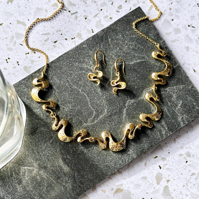 Gold wave necklace, etched wave necklace, bold geometric statement necklace for her, unique textured statement necklace, beach jewelry, summer fashion jewelry, statement chain necklace, unique earring and necklace set, complete jewelry set for her