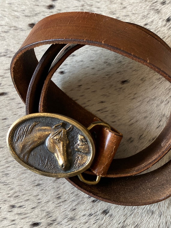 leather horse belt buckle Gem