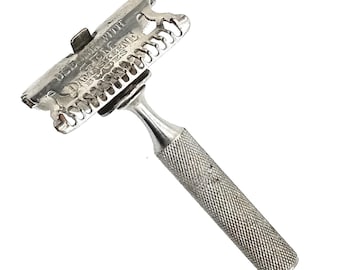 Vintage Gem Cutlery Co. Razor Damaskeene Single Edged Silver Made USA