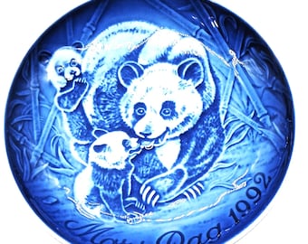 1992 Bing & Grondahl Panda Bear Mother's Day Plate – Copenhagen Porcelain Collectible