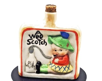 Petaca de whisky VTG Wee Scotch, botella miniatura novedosa, fabricada en Japón, 3,5" de alto.