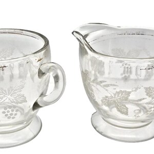 Set di zuccheriera e lattiera in vetro vintage, uva dorata incisa, Bartlett Collins. Vedi condizioni.
