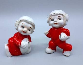 Figuritas de fútbol de niño pequeño vintage