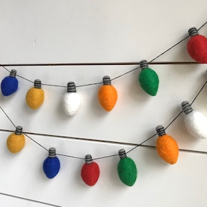Vintage Christmas Light Bulb Felt Ball Garland - Pom Pom - FREE SHIPPING USA | Bunting | Holidays| Christmas Tree | Santa | Large Bulb