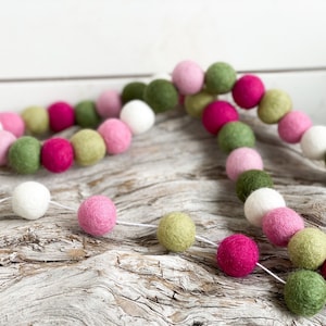 Desert Pinks  2cm 25 or 50ct Felt Ball Garland or Loose Pack - Pom Pom  | Bunting | Bedroom | Nursery | Decor
