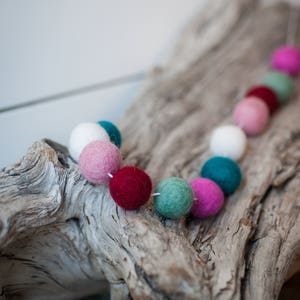 Teal Valentine, 2cm 25 or 50 ct Felt Ball Garland or Loose Pack - Pom Pom - FREE SHIPPING USA | Bunting