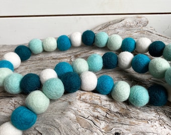 Teal Ombré 2cm 25 or 50ct Felt Ball Garland or Loose Pack - Pom Pom - FREE SHIPPING USA over 16 | Bunting | Bedroom | Nursery