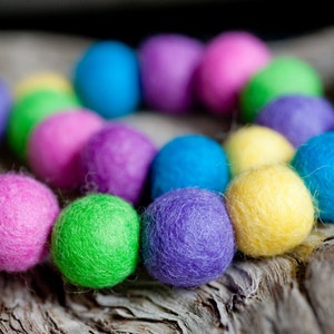 Spring Freshies 2cm 25 or 50ct Felt Ball Garland or Loose Pack - Pom Pom  | Bunting | Bedroom | Nursery | Decor