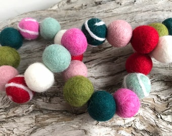 Tween Christmas, 2cm 40ct Felt Ball Garland or Loose Pack - Pom Pom - FREE SHIPPING USA | Bunting | Solid and Specialty