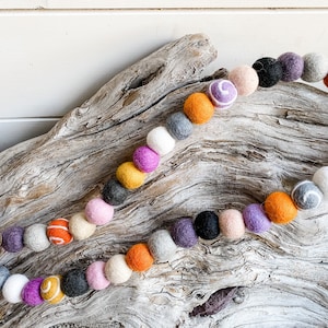 Spooky N Sweet - Halloween, 2cm 40ct Felt Ball Garland or Loose Pack - Pom Pom - | Bunting | Fall | Autumn | Boo