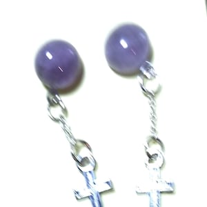 Amythist stud earrings with crosses
