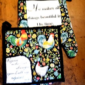 Chickens and scriptures  Potholder and oven  mitt