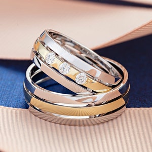 Wedding band set his and hers gold. Matching wedding bands. Gold wedding rings for couples. Women&#39;s wedding band. Men&#39;s wedding ring.