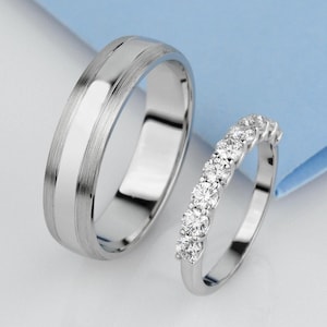 Gold wedding bands set with diamonds. Couple wedding rings set. Wedding rings gold. 14k solid Gold bands. His and hers wedding bands.