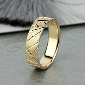 Unique men&#39;s wedding band. Gold wedding band for men. Male wedding band. Mens gold ring. Wedding band mens. Matte gold wedding band for men